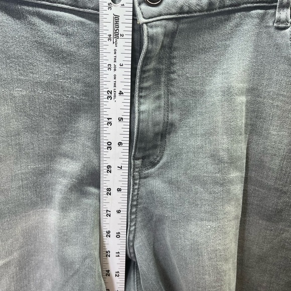 Lane Bryant Skinny Mid Rise Distressed Jeans Womens 24W Plus Gray Frayed 2145 - Picture 5 of 9